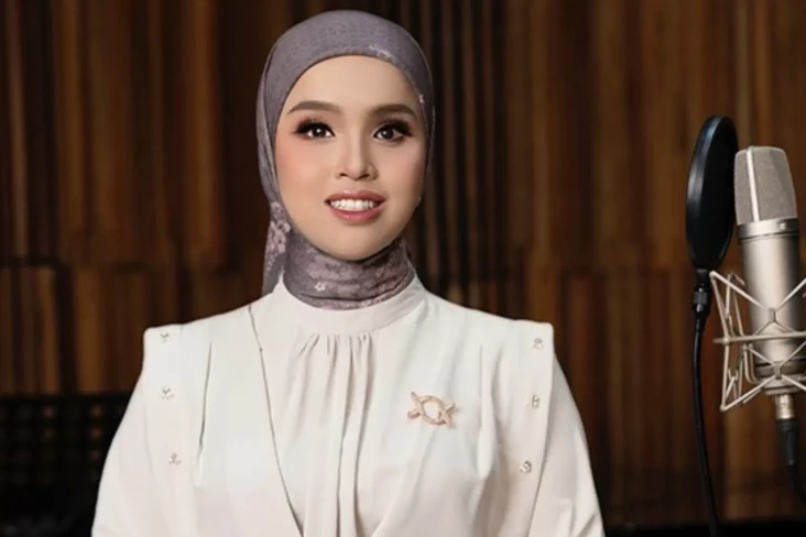 KLAMBY dan Putri Ariani...
