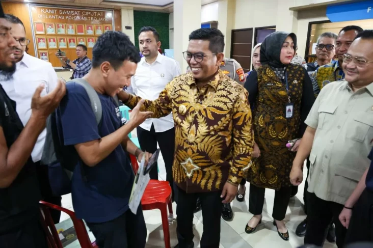 Gubernur Banten Andra...