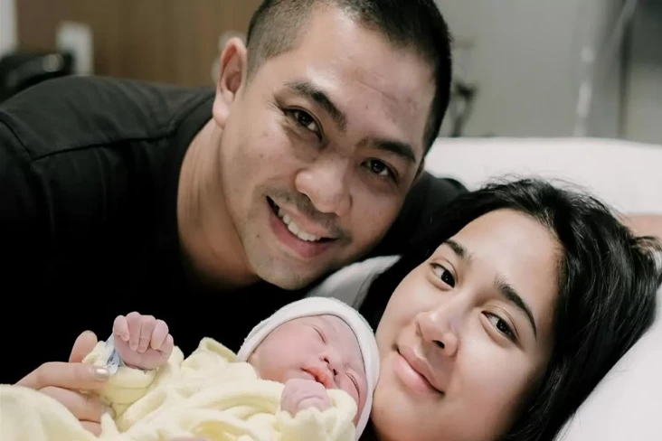 Ade Govinda Sambut Kelahiran...