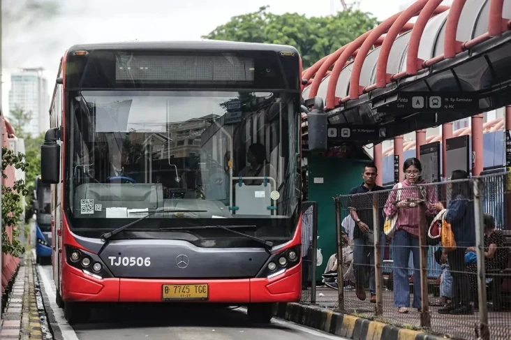1 Juli 2025 Tarif Transjakarta,...