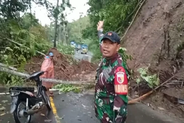 Akses Jalan Raya Malang...
