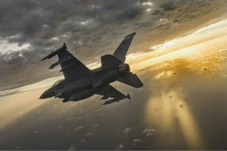 Jet Tempur F-16 Ukraina...