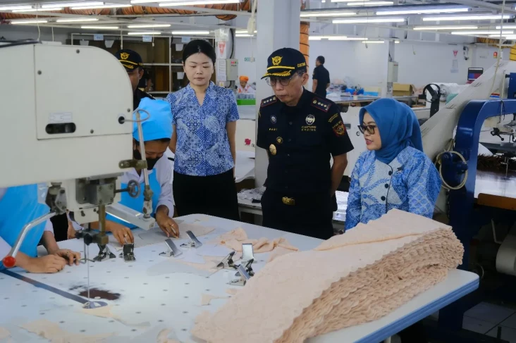 Tingkatkan Layanan,...