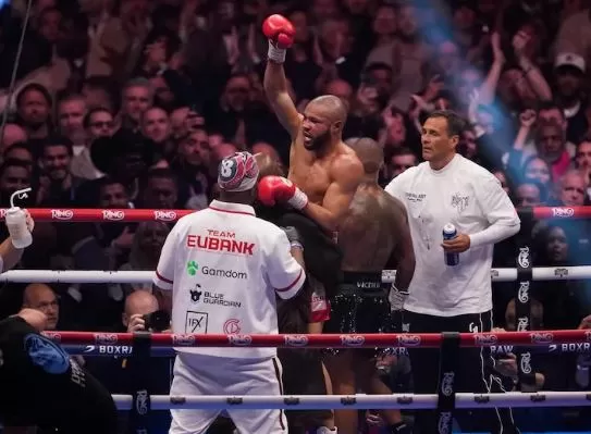Chris Eubank Jr v Conor...