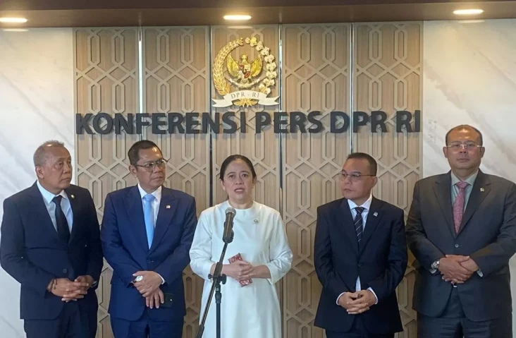 DPR Terima Surpres Calon...