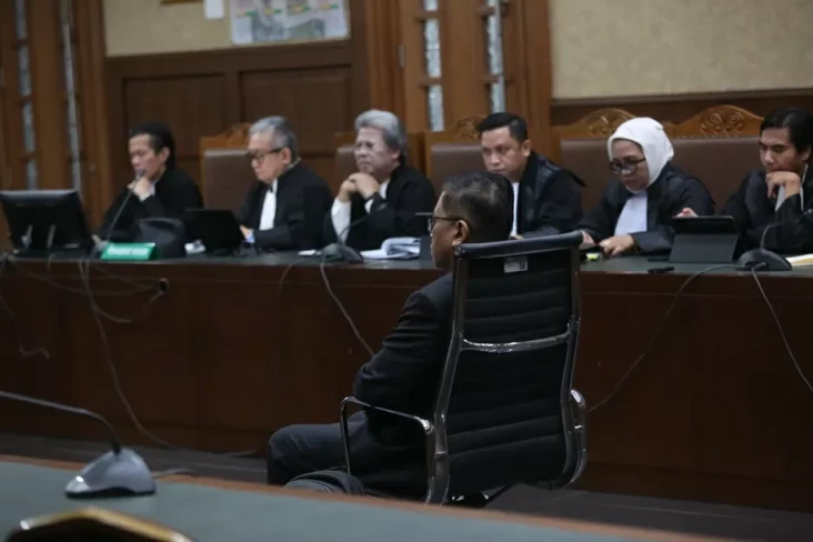 Jaksa KPK Juga Tuntut...