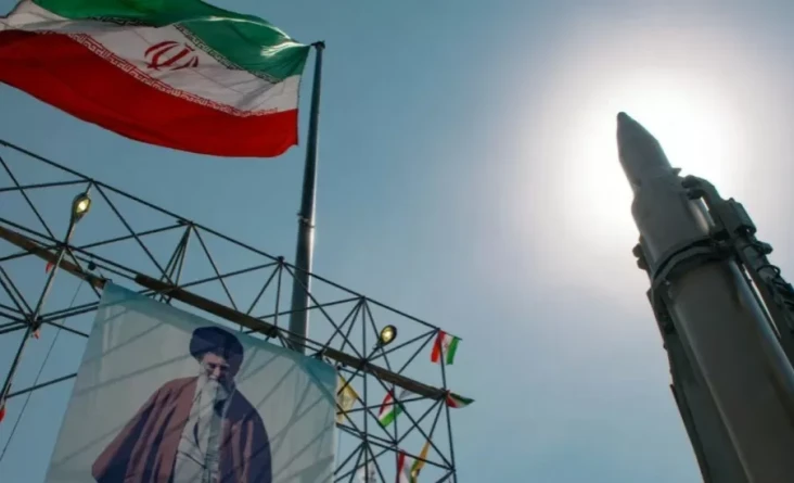 Rudal Iran Dicegat,...