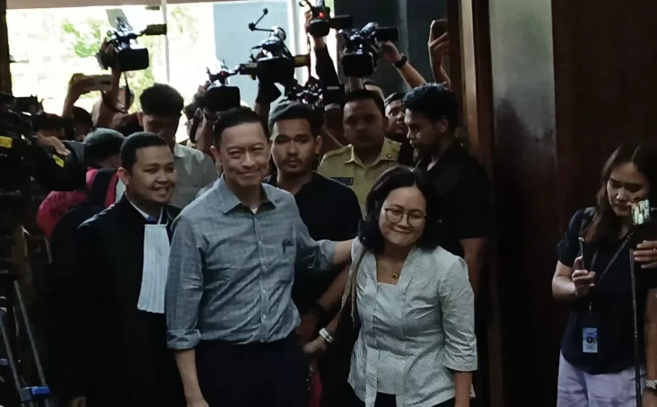 Tom Lembong Disambut...