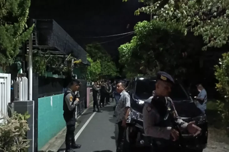 KPK Geledah Rumah Plt...