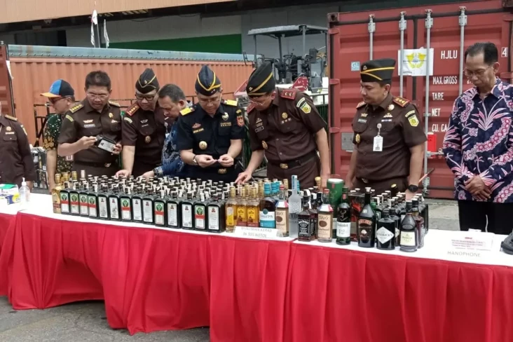Kejati Jatim dan Bea...