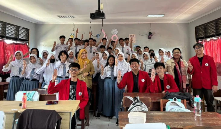 Mahasiswa Mercu Buana...