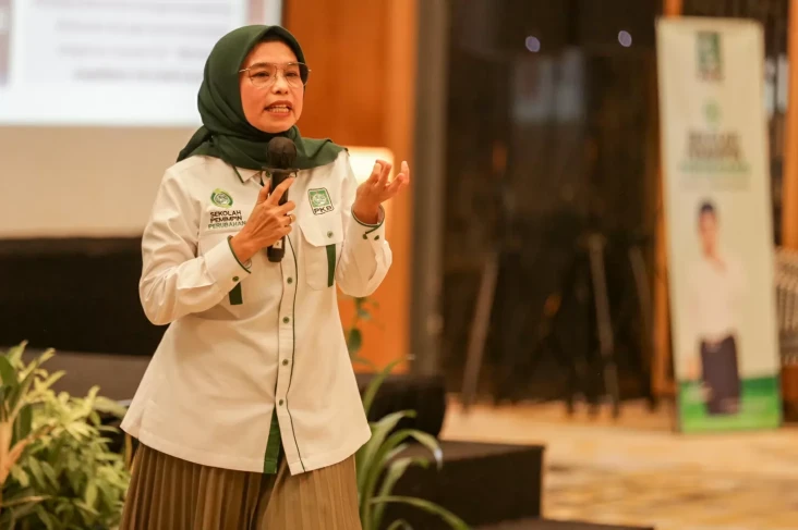 MK Pisahkan Pemilu Nasional...