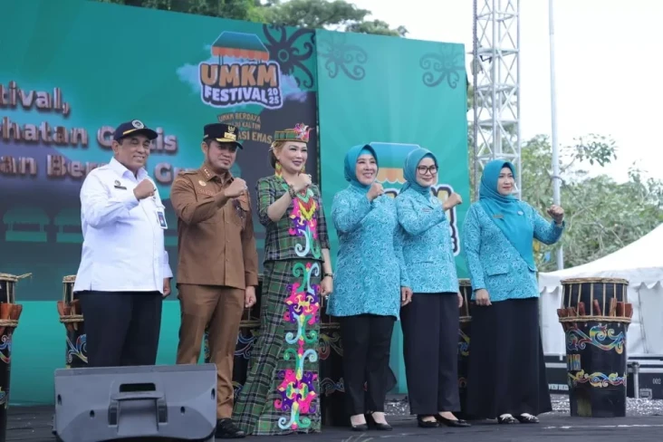 Tri Tito Karnavian Buka...