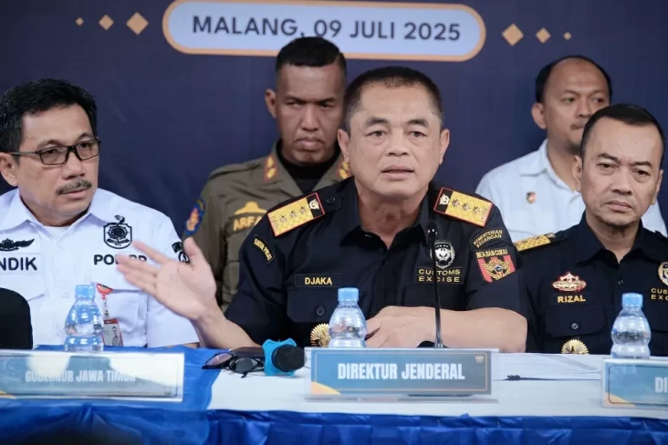 Bea Cukai Resmi Bentuk...