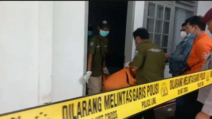 Terekam CCTV, Ini Aktivitas...