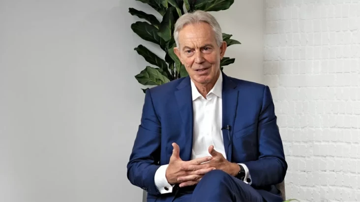 Siapa Tony Blair? Mantan...
