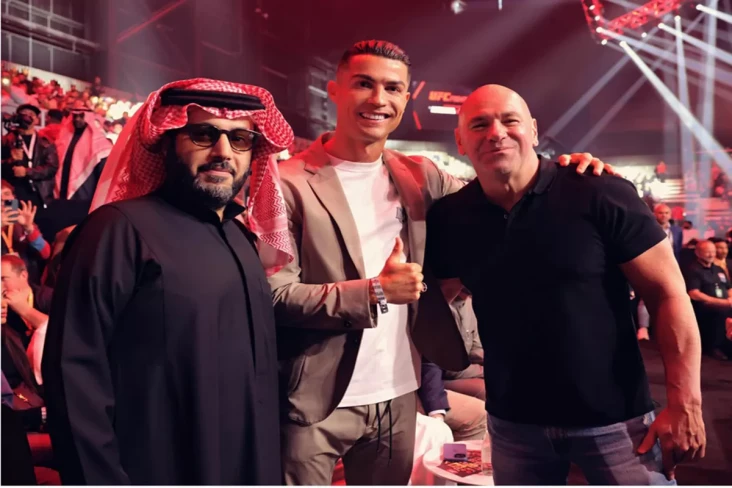 Gaji Cristiano Ronaldo...