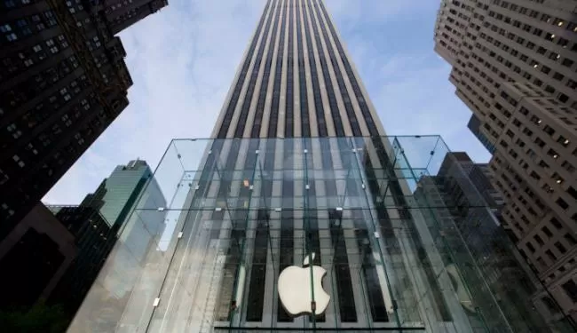 Apple Berencana Mundurkan...