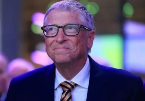 Bill Gates Terlempar...