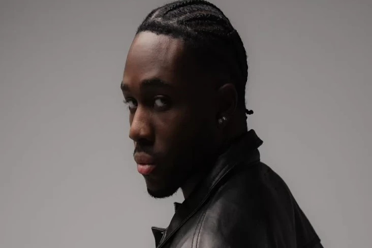 Biodata dan Profil Melly...