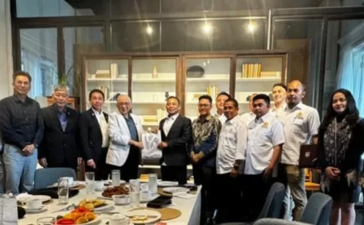 Jajaki Kerja Sama dengan...