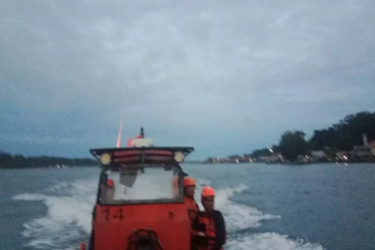 Long Boat Anggota DPRD...
