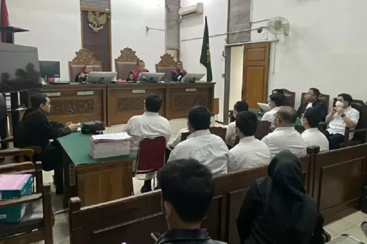 PN Jaksel Gelar Sidang...