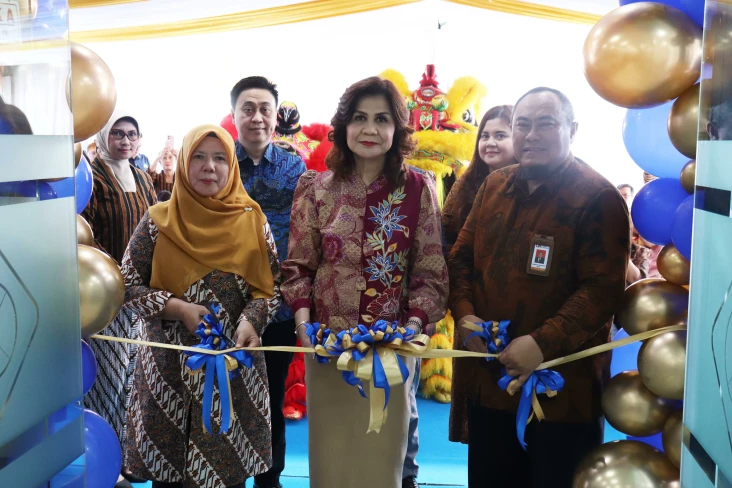 MNC Bank Resmikan Kantor...