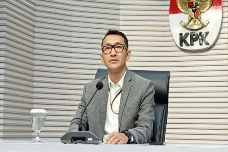 KPK Umumkan 4 Tersangka...