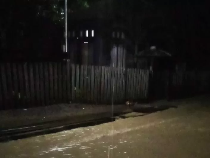 Banjir Terjang Sula...