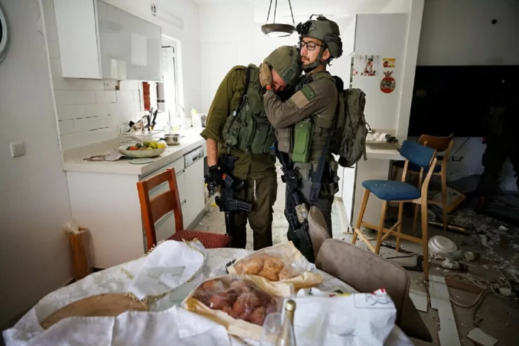 4 Tentara Israel Bunuh...