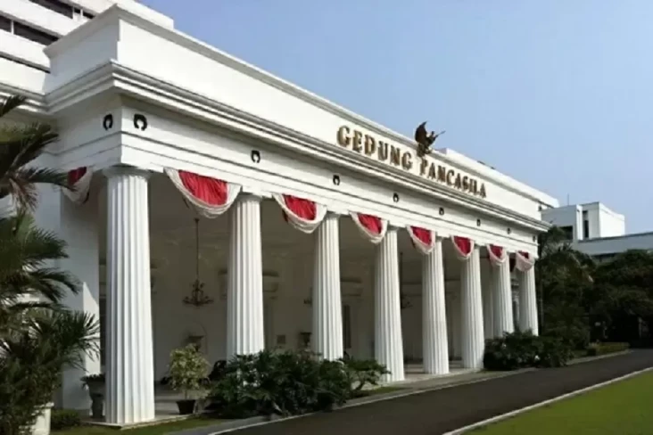 Kemlu: Indonesia Kutuk...
