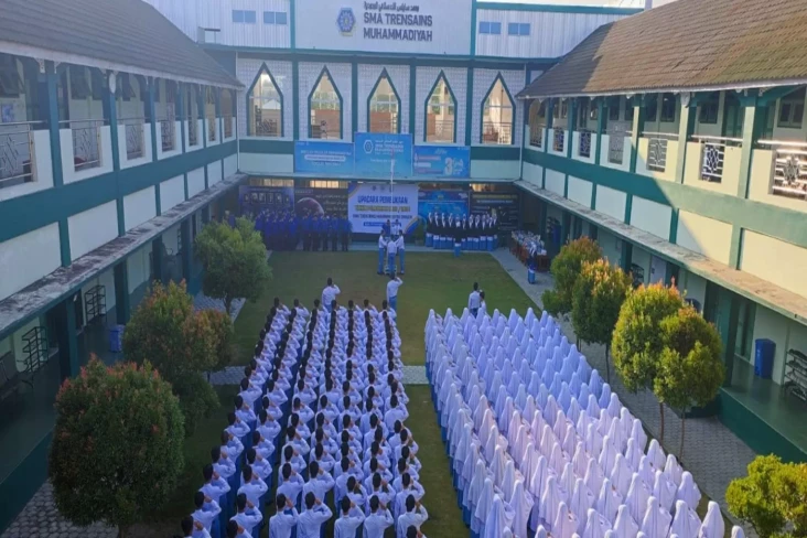 10 SMA Swasta Paling...