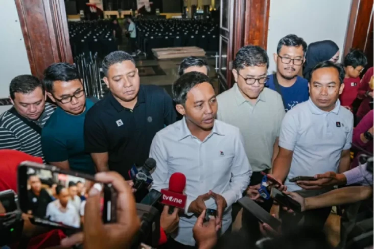 Jokowi Jadi Dewan Pembina...