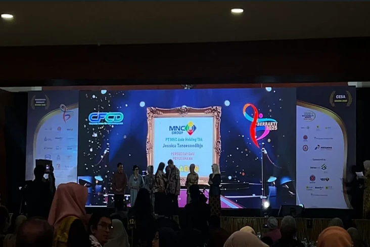 Jessica Tanoesoedibjo...