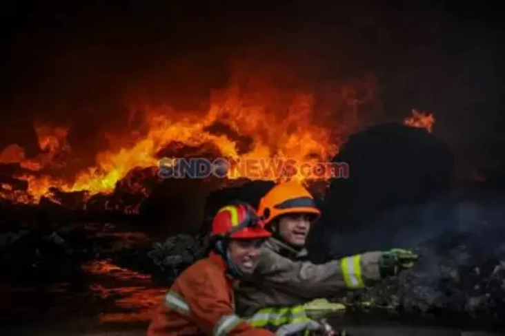 4 Orang Tewas Dalam...