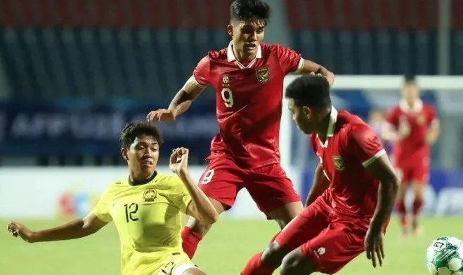 Sejarah Rivalitas Timnas...