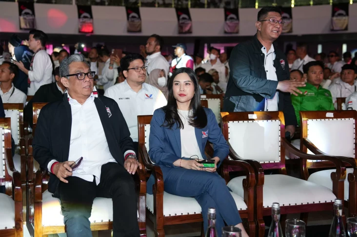 Angela Tanoesoedibjo...