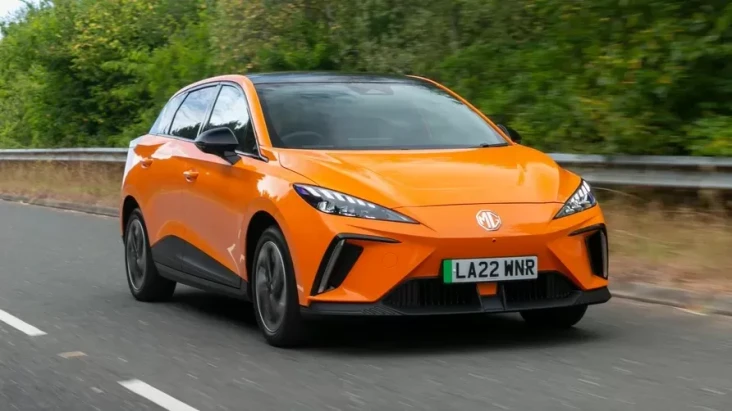 MG Kenalkan Mobil Listrik...
