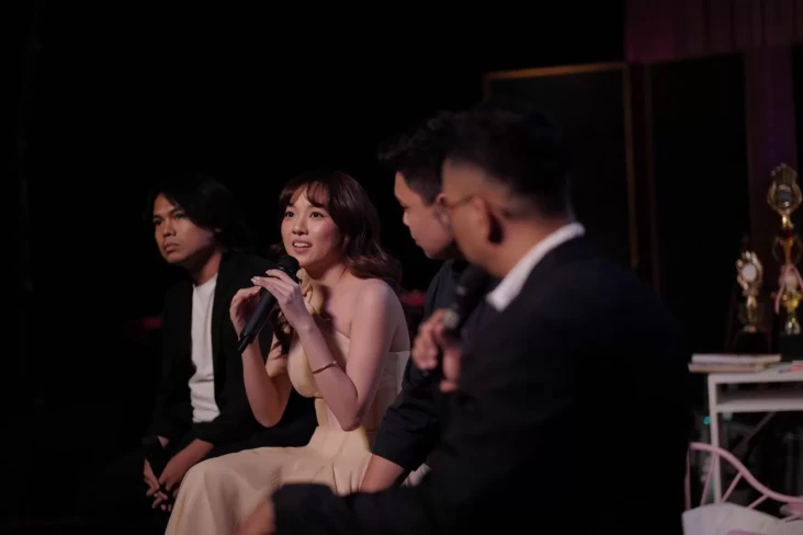 Rumah Apa Adanya, Lagu...