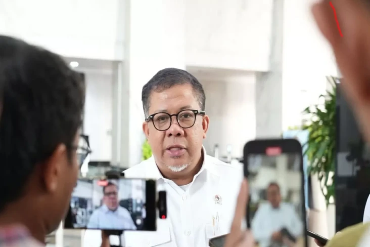 Profil Pendidikan Fahri...