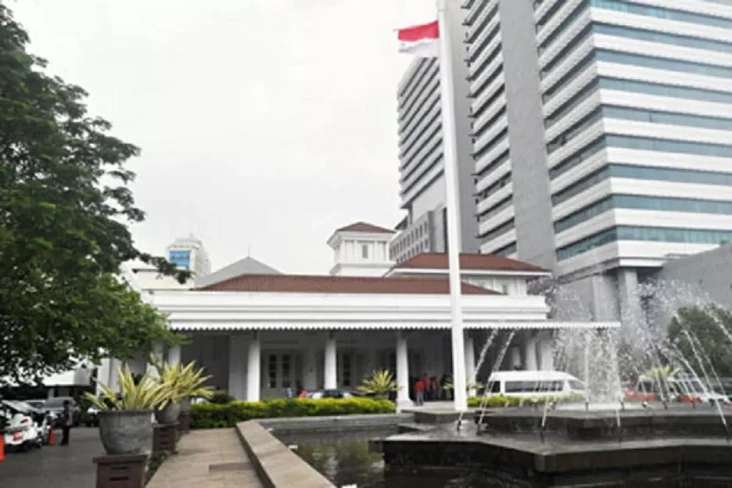 Kasus Beras Oplosan,...