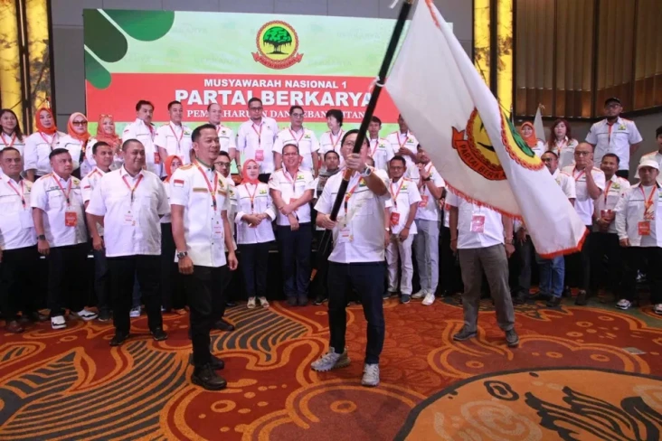 Terpilih secara Aklamasi,...