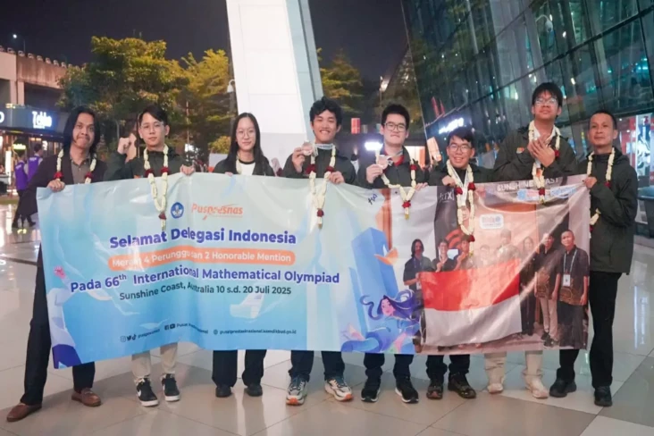 Bangga, 6 Siswa Indonesia...
