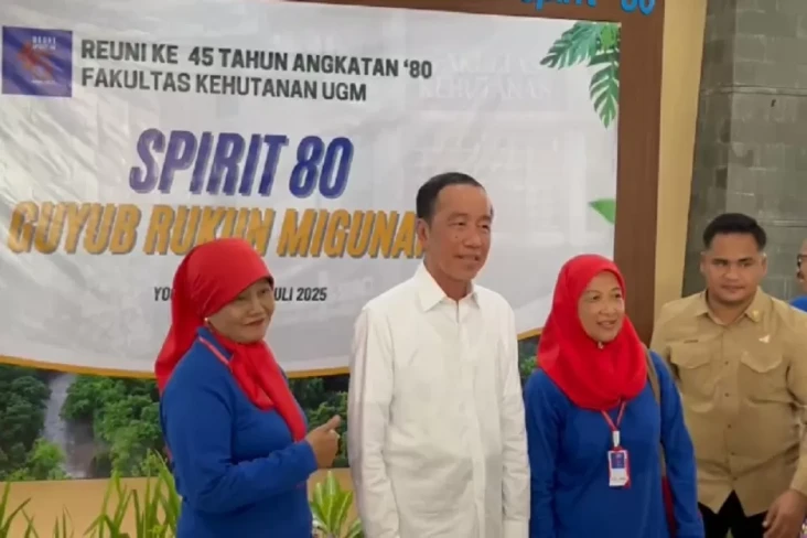 Jokowi Curhat di UGM:...