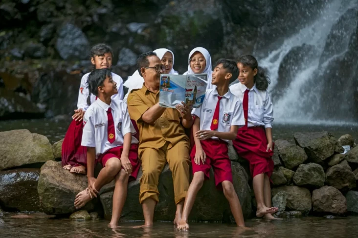 Bantuan Insentif Guru...