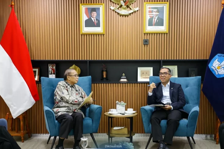 Mendiktisaintek Sebut...