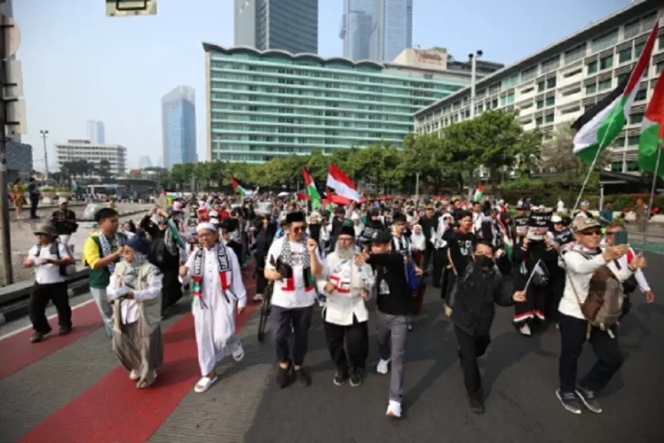 Ribuan Masyarakat Jabodetabek...