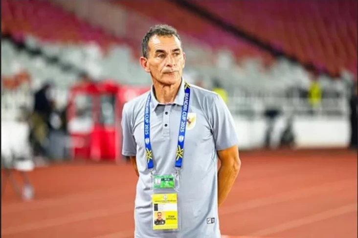 Rully Nere Sentil Pelatih...