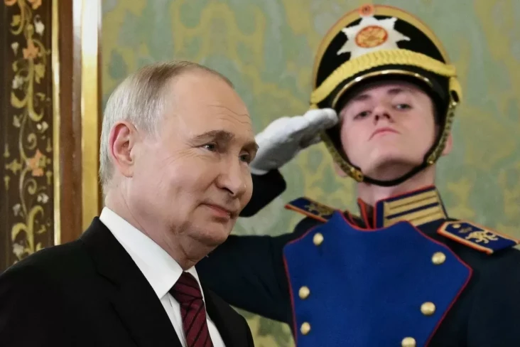 Ekonomi Rusia Terpuruk,...